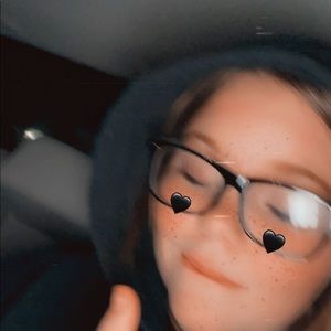 Meet your Posher, Natalie